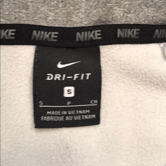 Nike quarter zip - Picture 3 of 4